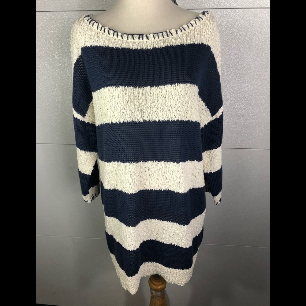 Hinge Blue/white stripe pull/over tunic SZ small